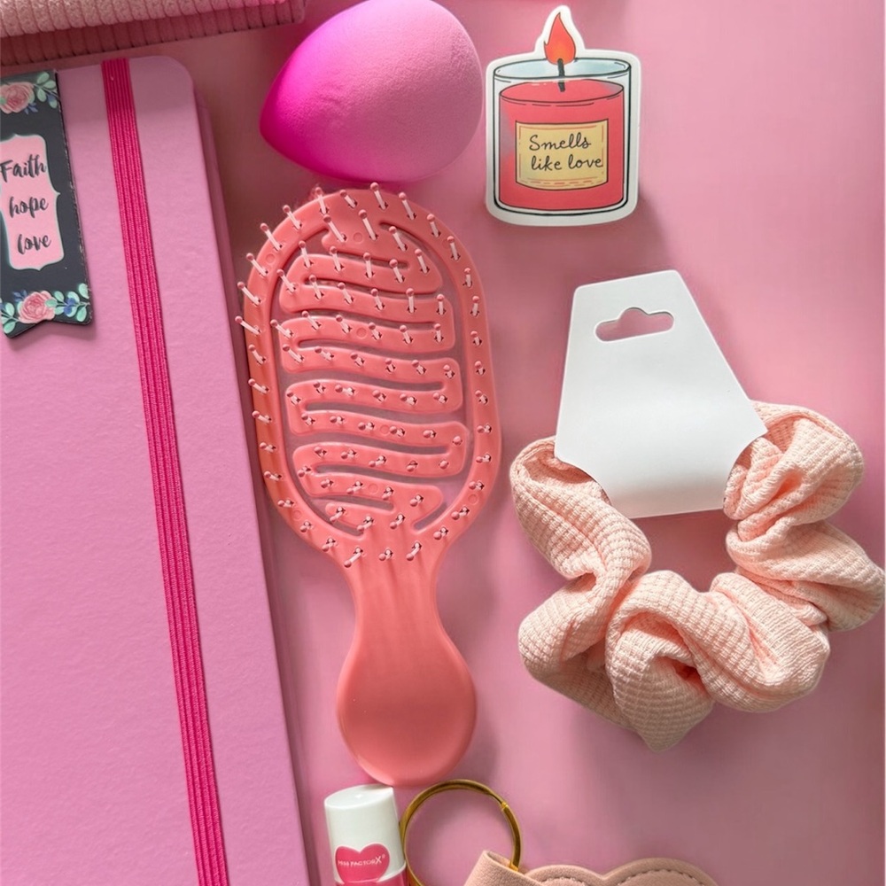 Pink Gift Box Set - Picture 6 of 8